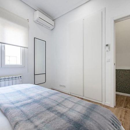 Acogedor Y Centrico Apartamento En Gran Via Madrid Exteriör bild